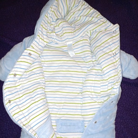 Baby boy's winter bunting/snow suit Carter's. Fits stroller/car seat. Sz 3-6 mos - Picture 3 of 9